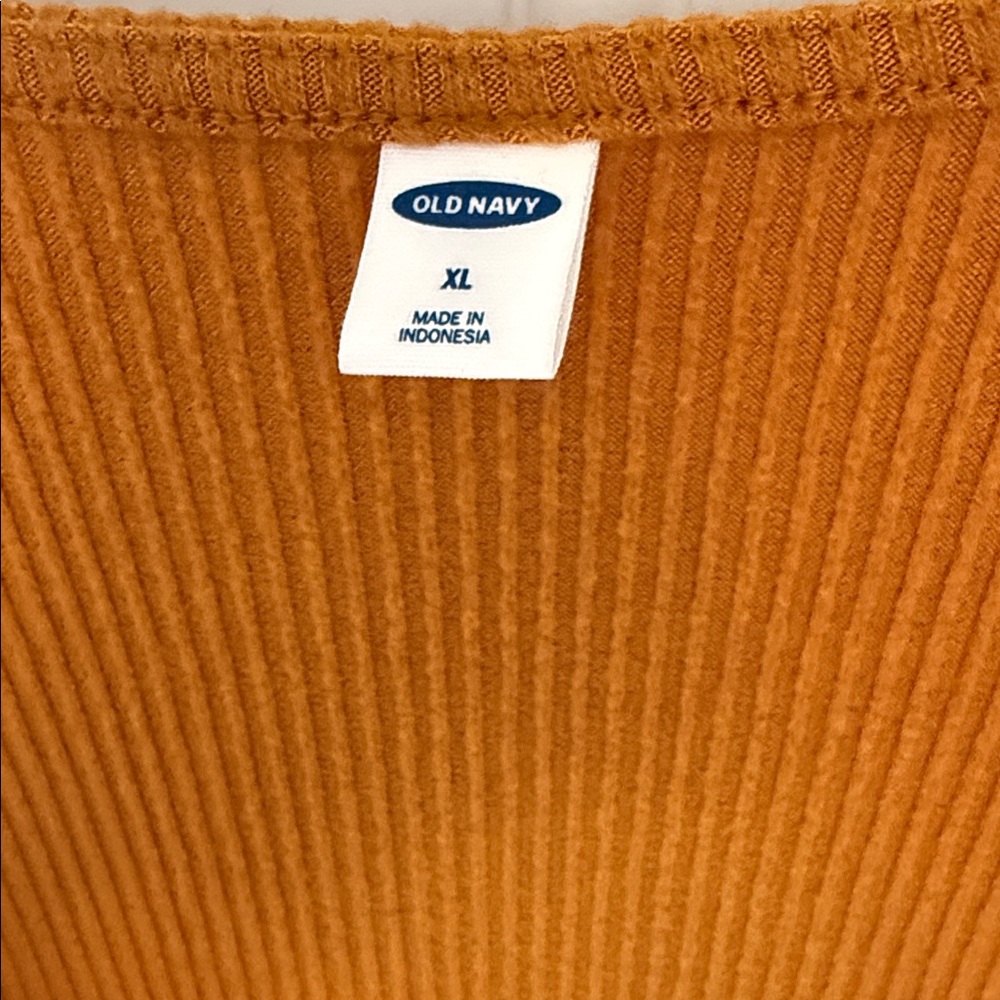 Old Navy Ribbed Knit Top in Burnt Orange - Picture 3 of 7